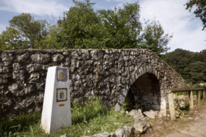 hermosa-vista-del-paisaje-del-lugar-historico